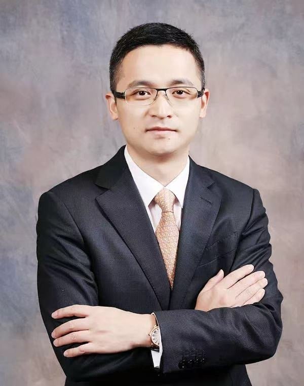 富鑫中证 “少壮派”履新，“75后”汪明任上海农商行党委副书记