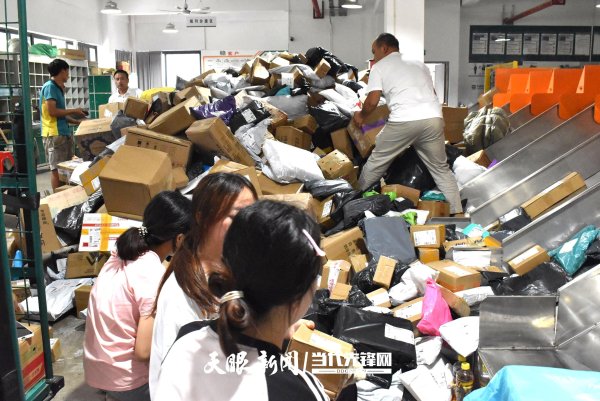 金鼎配资  邮政物流的“榕江突围”：彰显“国家队”担当